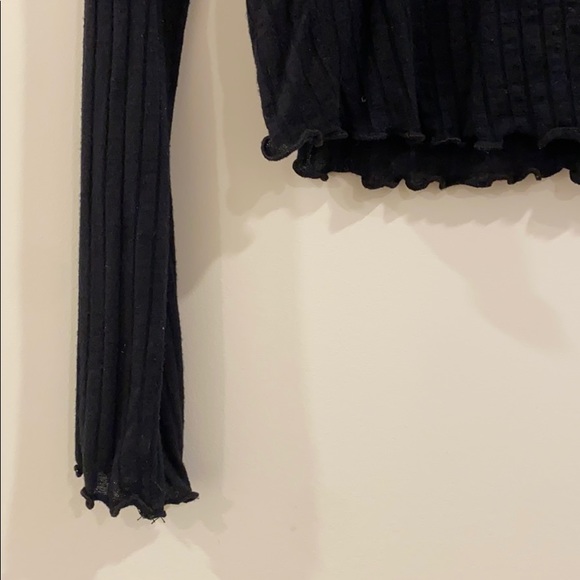 Out front under top - Picture 2 of 2